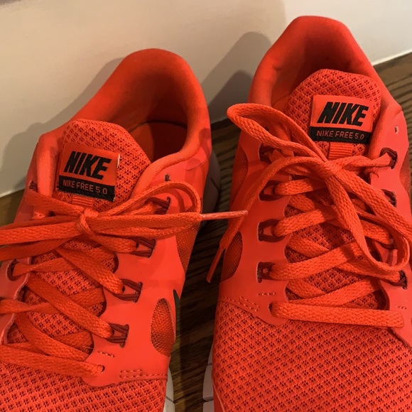NIKE Free 5.0 Running Shoes - Picture 3 of 4
